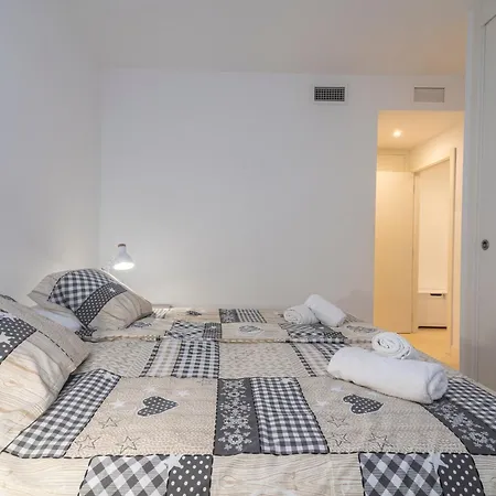 Modern Next The Apartment