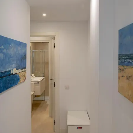 Modern Next The Apartment